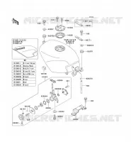 RESERVOIR CARBURANT pour Kawasaki ZZR250 2004