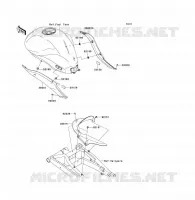 CACHE LAT&Eacute;RAL/GARDE CHAINE pour Kawasaki ER-6F 2010