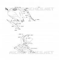 CACHE LAT&Eacute;RAL/GARDE CHAINE pour Kawasaki ER-6F 2010