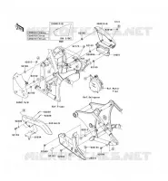 CACHE LAT&Eacute;RAL/GARDE CHAINE pour Kawasaki VN900 CLASSIC 2013