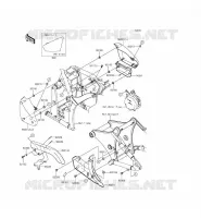 CACHE LAT&Eacute;RAL/GARDE CHAINE pour Kawasaki VULCAN 900 CLASSIC LT 2011
