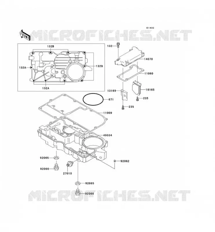 COUVERCLE RENIFLARD/CARTER D'HUILE Kawasaki MOTOS 1000 2002 1000GTR  ZG1000-A17