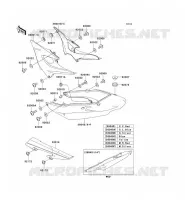 CACHE LAT&Eacute;RAL/GARDE CHAINE pour Kawasaki ZR-7S 2005