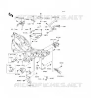 PIECE DE CADRE (COUVERTURE) pour Kawasaki ZZR600 2004