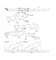 CACHE LAT&Eacute;RAL/GARDE CHAINE pour Kawasaki NINJA ZX-9R 1997